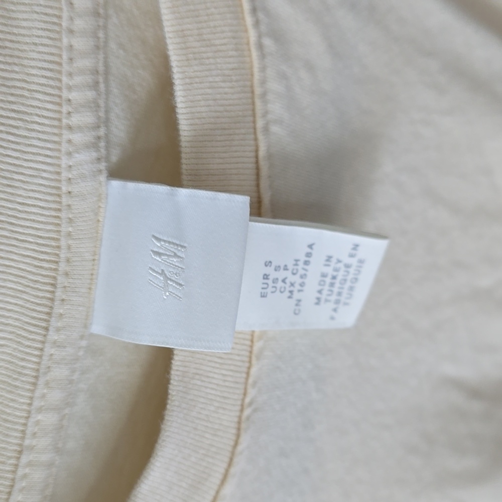 H&M yellow short sleeve crop top size small - Picture 2 of 5